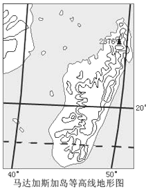 读马达加斯加岛等高线地形图(图9),据此回答17~18题